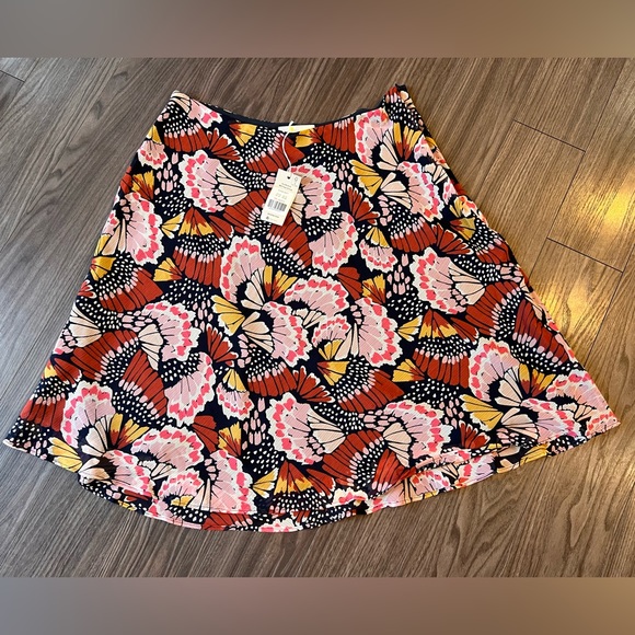 Boden Skirts Nwt Boden Crinkle Biascut Skirt Sz2 Petal Stamp Poshmark